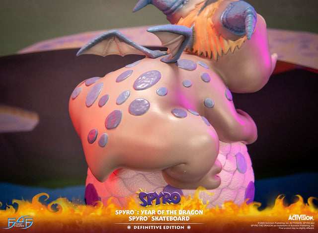 Spyro™: Year of the Dragon - Spyro™ Skateboard (Definitive Edition) (061faa7e-5652-4780-987b-67d8e30a9302.jpg)
