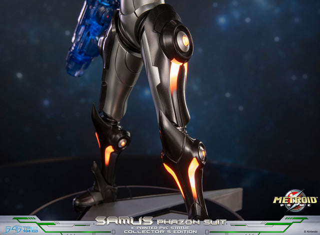 Metroid Prime™ - Samus Phazon Suit PVC (Collector’s Edition) (0a9d325b-3bef-4ee8-9ad6-2420ad6d5ca2.jpg)