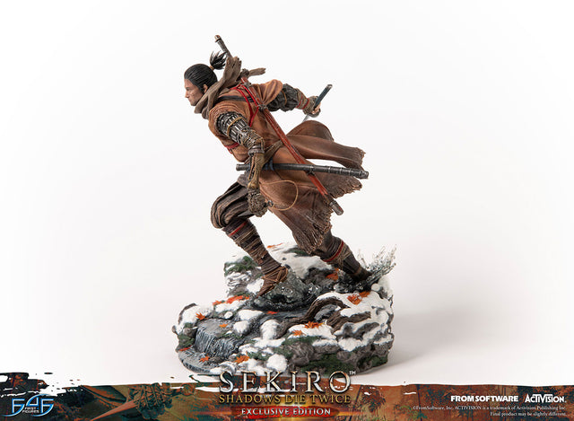 Sekiro™: Shadows Die Twice - Sekiro (Exclusive Edition) (14d845f5-27af-47d9-8249-611c8888fbe3.jpg)