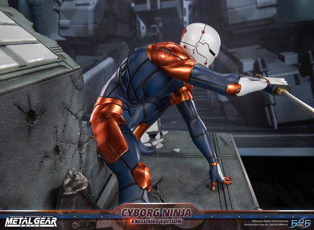 Metal Gear Solid - Cyborg Ninja (Gray Fox) (Exclusive Edition) (182bd43a-4648-4bc0-ab6f-c49d0d77e364.jpg)