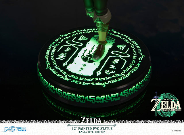 Tears of the Kingdom - Zelda - Exclusive Edition (21ce76dd-935f-495b-99b5-0a6d68163bc1.jpg)