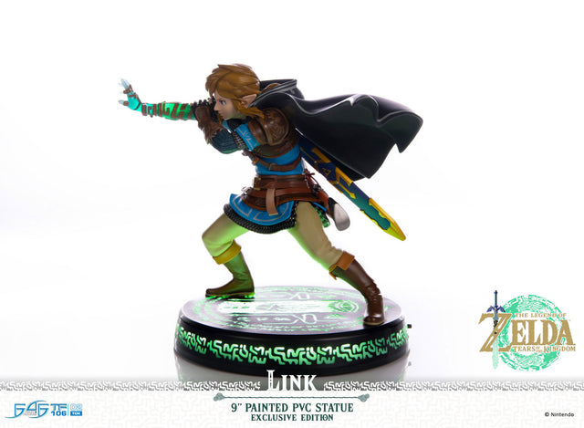 The Legend of Zelda™: Tears of the Kingdom - Link PVC (Exclusive Edition) (298092d0-c414-4c1c-b294-a00a9c81f309.jpg)