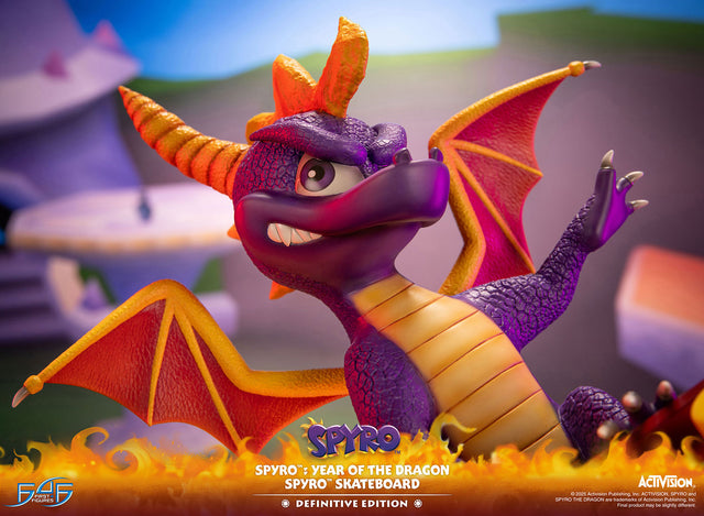 Spyro™: Year of the Dragon - Spyro™ Skateboard (Definitive Edition) (2b0706a0-5169-4913-81b0-3b6e0e70a3d2.jpg)