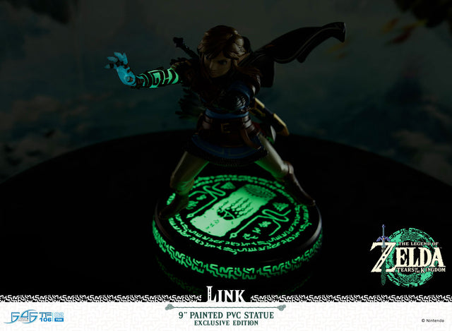 The Legend of Zelda™: Tears of the Kingdom - Link PVC (Exclusive Edition) (39fff407-ee10-41d2-a192-ac8d46e9f3df.jpg)