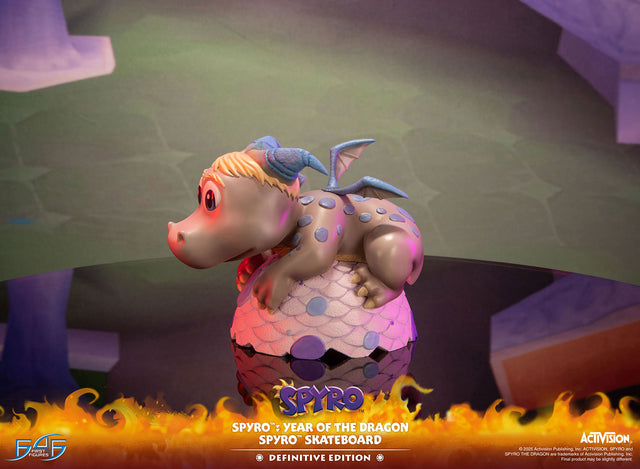 Spyro™: Year of the Dragon - Spyro™ Skateboard (Definitive Edition) (3e8c7961-31ad-4a8d-85b3-41e35a7416ff.jpg)