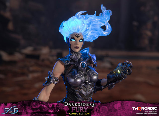 Darksiders - Fury (Combo Edition) (4f47ae0d-a057-490c-b075-248ca7e78fd9.jpg)