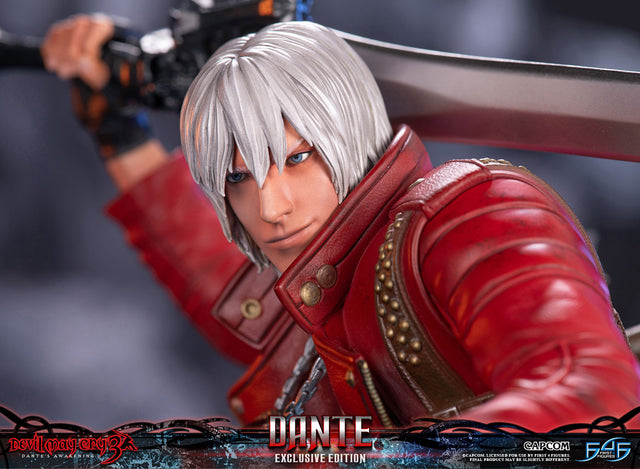 Devil May Cry 3 - Dante (Exclusive Edition) (55c5f2c2-a1dc-487d-9698-4bcd169564f8.jpg)