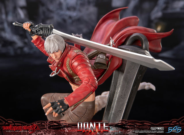 Devil May Cry 3 - Dante (57a3f8f5-12e5-4d91-a4de-c44298dc5280.jpg)