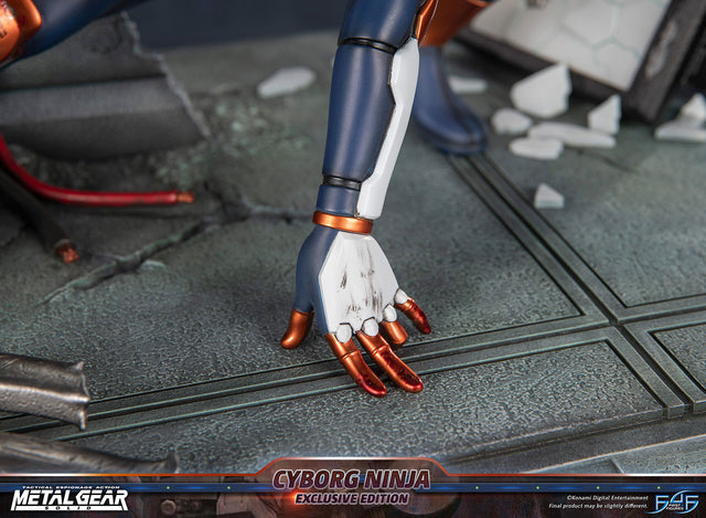 Metal Gear Solid - Cyborg Ninja (Gray Fox) (Exclusive Edition) (719b3724-d710-4121-8a6a-5ea6d8a75a89.jpg)