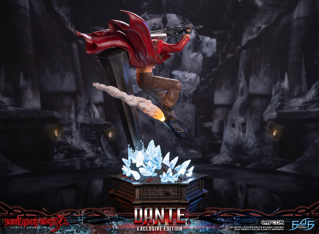 Devil May Cry 3 - Dante (Exclusive Edition) (7e23d58f-5ffa-4a97-81ec-917c635f9c1a.jpg)