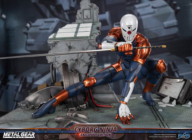 Metal Gear Solid - Cyborg Ninja (Gray Fox) (Exclusive Edition) (8a812632-3645-4b47-b136-52b070569615.jpg)