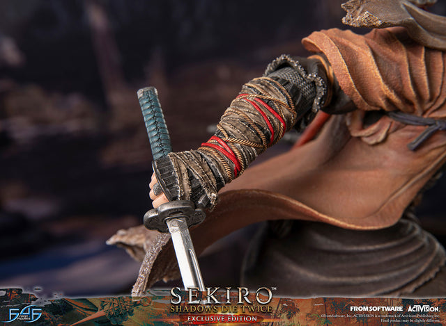 Sekiro™: Shadows Die Twice - Sekiro (Exclusive Edition) (8d49a396-3bfe-4cfd-8e32-9325d3650762.jpg)