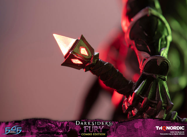 Darksiders - Fury (Combo Edition) (9621c6db-1910-4fdf-a80c-116638cc93fe.jpg)