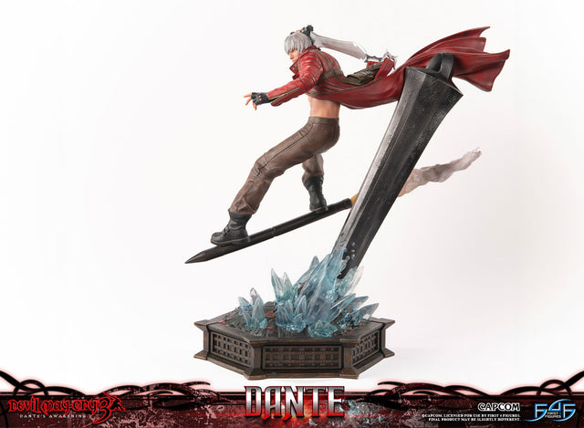 Devil May Cry 3 - Dante (98de8bba-e6a0-4a4e-b209-53e644fcdf38.jpg)