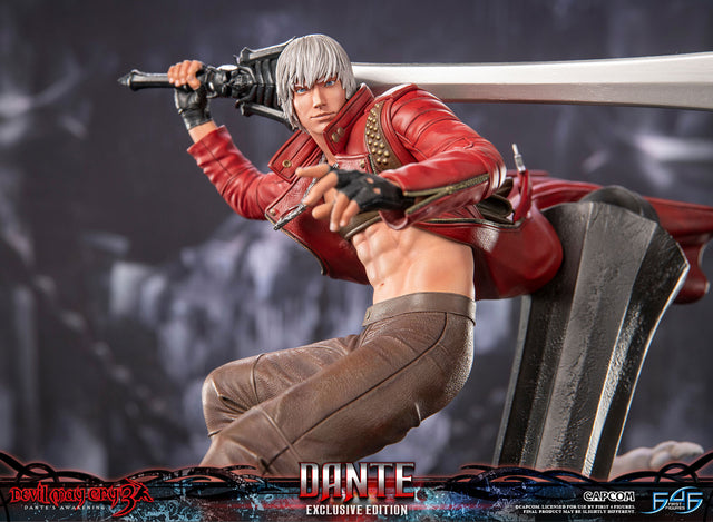 Devil May Cry 3 - Dante (Exclusive Edition) (9d2f6de7-8e6a-41ec-bd5e-10f30edc2a3d.jpg)