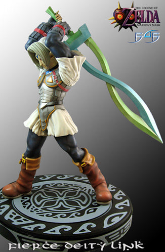 Fierce Deity Link (F4FZELFDL003.jpg)