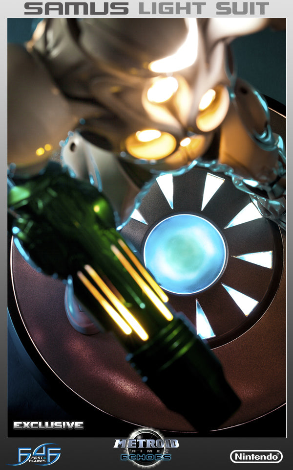 Samus Light Suit Exclusive (MPLSX022.jpg)