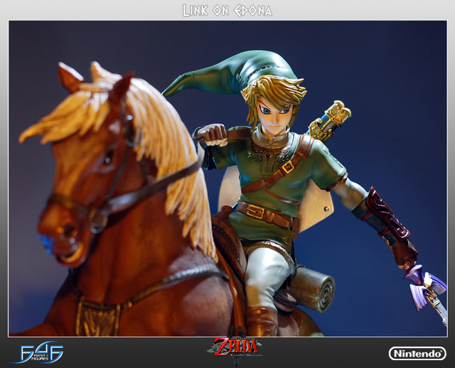 Link on Epona (TPLOE012.jpg)