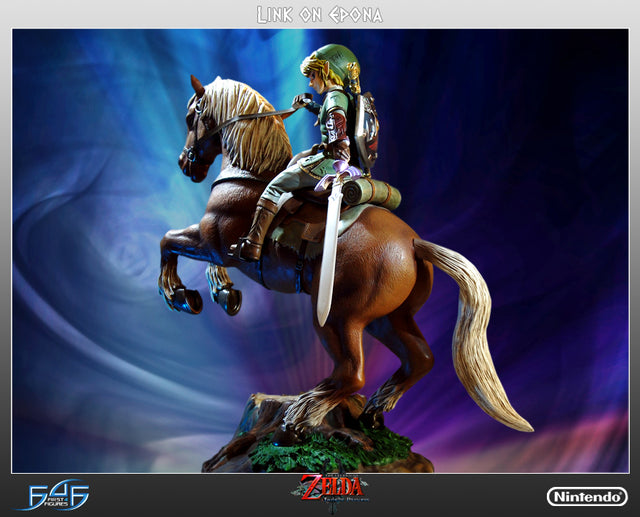 Link on Epona (TPLOE019.jpg)