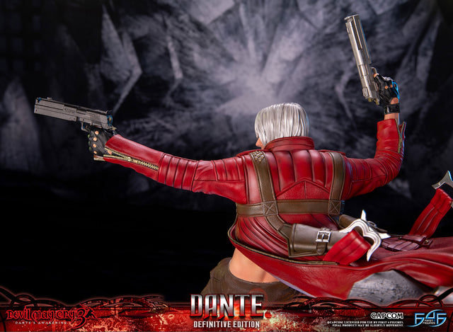 Devil May Cry 3 - Dante (Definitive Edition) (a0e39f5d-9f20-4dc4-85da-95261e4ac8c3.jpg)