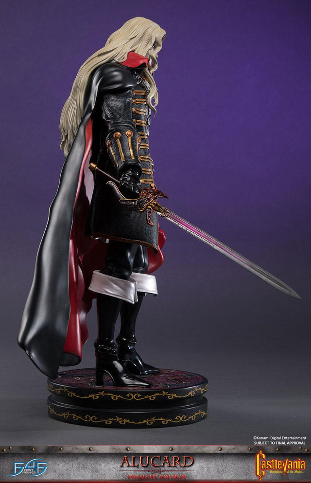 Alucard (Twilight Edition) (ac-red-vertical-exc-46.jpg)