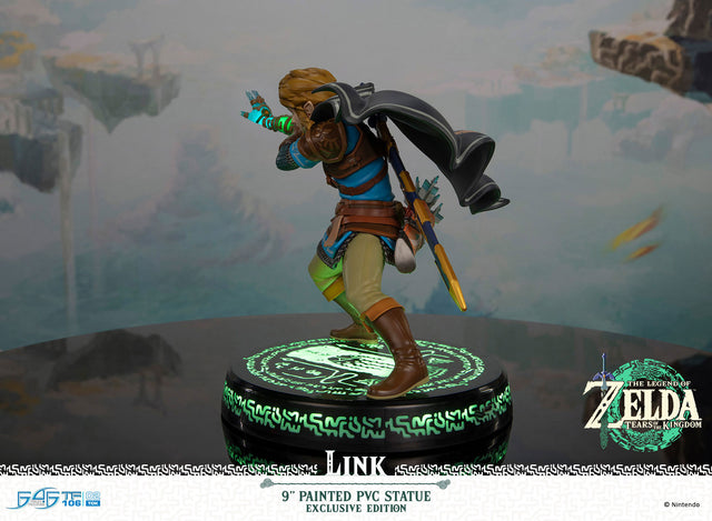 The Legend of Zelda™: Tears of the Kingdom - Link PVC (Exclusive Edition) (accdb99b-4d0a-4275-b57b-3ff848d1c499.jpg)