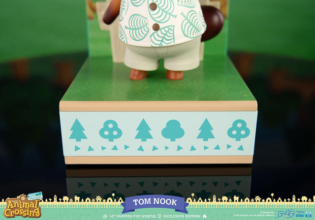 Animal Crossing: New Horizons - Tom Nook (Exclusive Edition) (actom_exce_14_1.jpg)