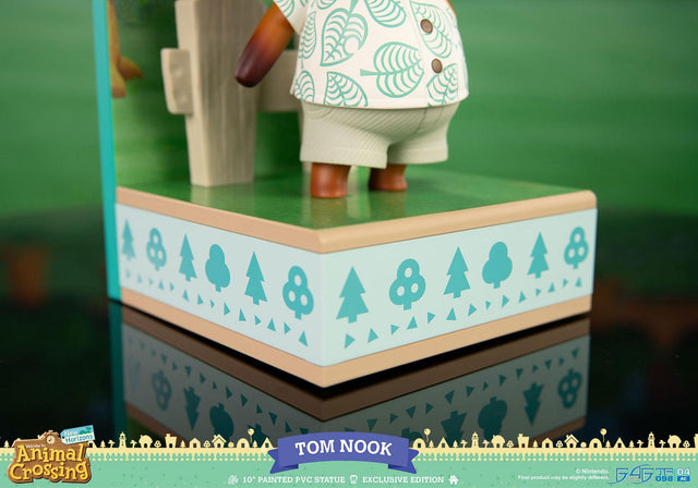 Animal Crossing: New Horizons - Tom Nook (Exclusive Edition) (actom_exce_16_1.jpg)