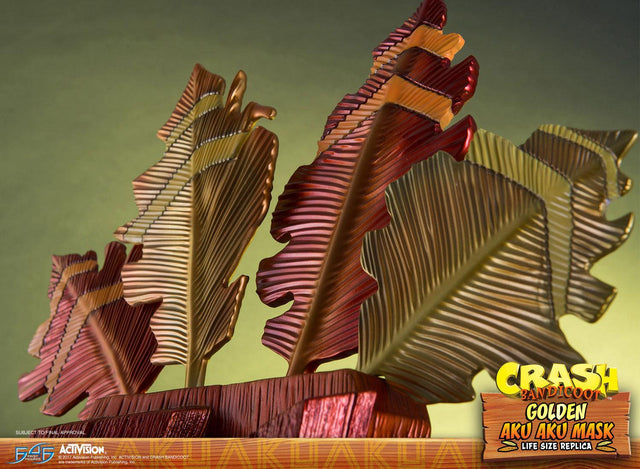 Golden Aku Aku Mask (aku_horizontal_golden_07.jpg)