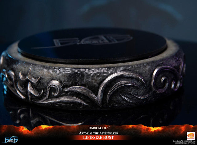 Dark Souls – Artorias the Abysswalker Life-Size Bust Standard Edition (artorias-lsbust-h-standard-22.jpg)