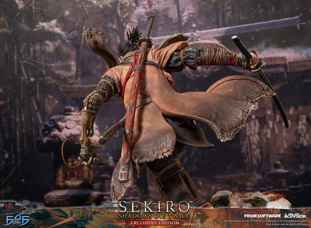 Sekiro™: Shadows Die Twice - Sekiro (Exclusive Edition) (b45ed6e9-e1ac-4094-8eec-21e3616ce8c0.jpg)