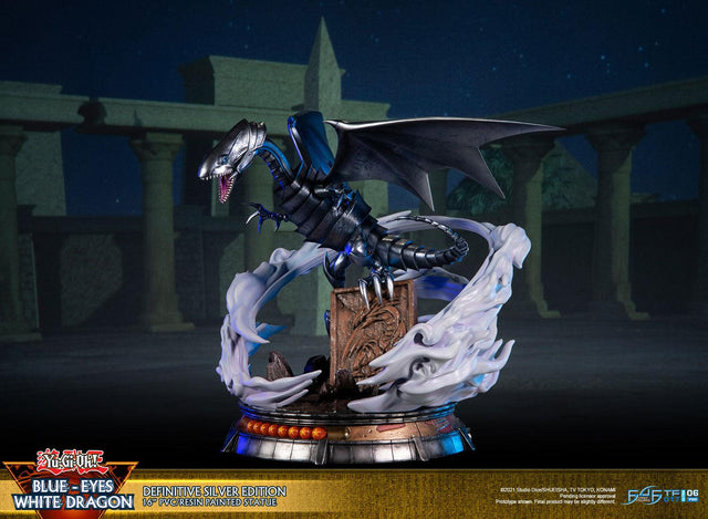 Yu-Gi-Oh! – Blue-Eyes White Dragon (Definitive Silver Edition) (bewd-silverdef-web-31.jpg)