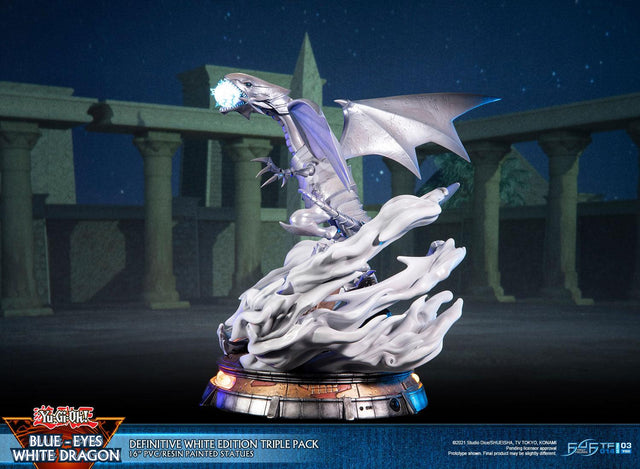Yu-Gi-Oh! – Blue-Eyes White Dragon (Definitive White Edition Triple Pack) (bewd-whitedefx3-web-08.jpg)