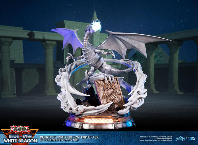 Yu-Gi-Oh! – Blue-Eyes White Dragon (Definitive White Edition Triple Pack) (bewd-whitedefx3-web-10.jpg)