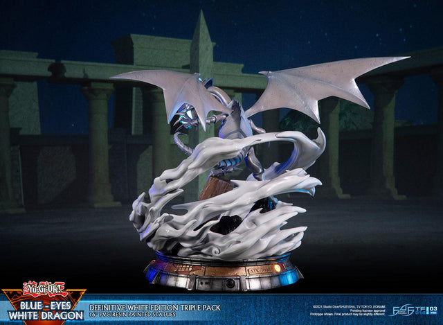 Yu-Gi-Oh! – Blue-Eyes White Dragon (Definitive White Edition Triple Pack) (bewd-whitedefx3-web-24.jpg)