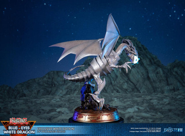Yu-Gi-Oh! – Blue-Eyes White Dragon (Exclusive White Edition) (bewd-whiteexc-web-04.jpg)