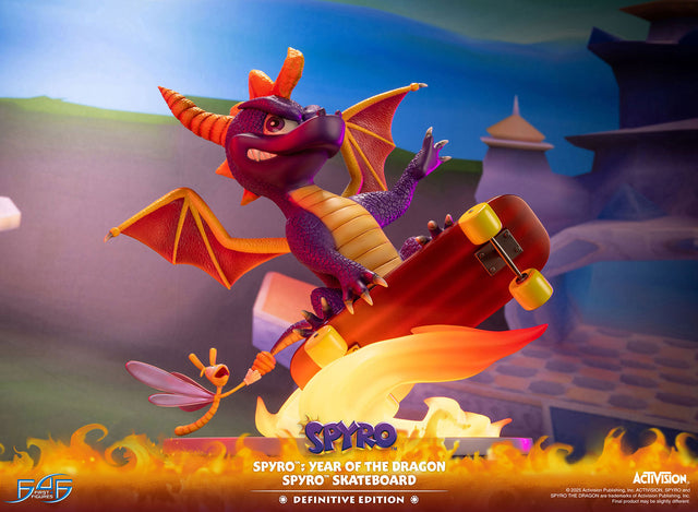 Spyro™: Year of the Dragon - Spyro™ Skateboard (Definitive Edition) (c93469af-8342-4d6d-81ad-ad8307259964.jpg)