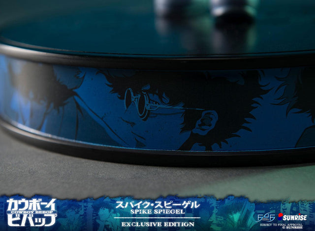 Spike Spiegel (Exclusive) (cb_spike_exc_h27.jpg)