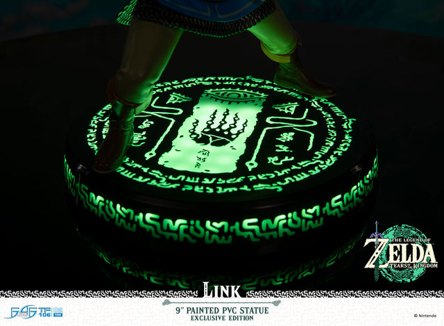 The Legend of Zelda™: Tears of the Kingdom - Link PVC (Exclusive Edition) (cf518949-3685-4cd2-8d33-ccfd7826aceb.jpg)