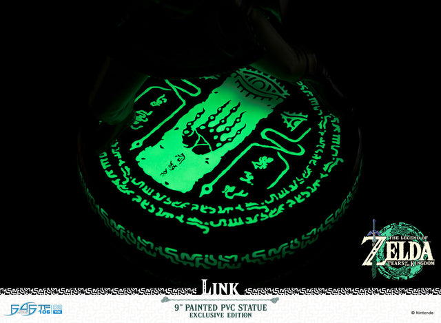 The Legend of Zelda™: Tears of the Kingdom - Link PVC (Exclusive Edition) (cfe267f5-7c67-42a5-bd97-8e7f34105310.jpg)