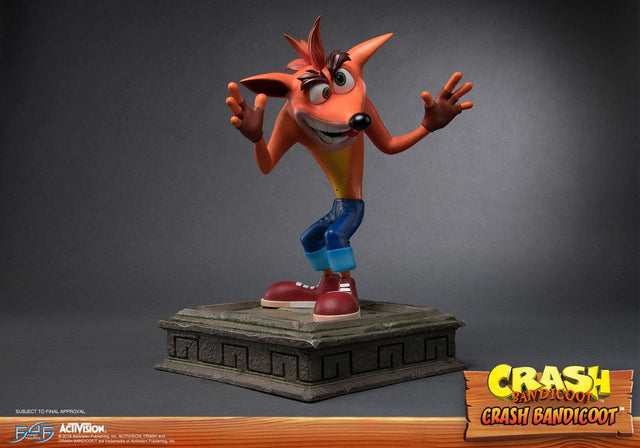Crash Bandicoot (Regular) (crash-resin-horizontal-reg_09.jpg)