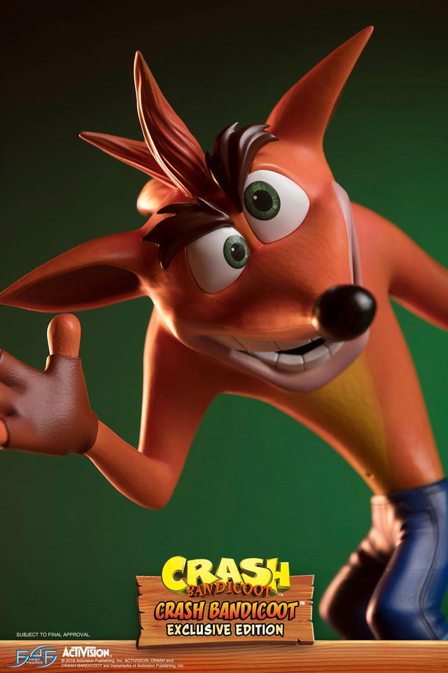 Crash Bandicoot (Exclusive) (crash-resin-vertical-exc_04.jpg)