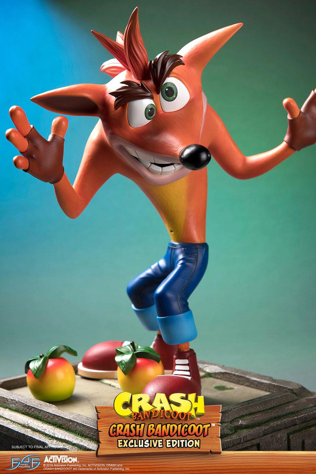 Crash Bandicoot (Exclusive) (crash-resin-vertical-exc_08.jpg)