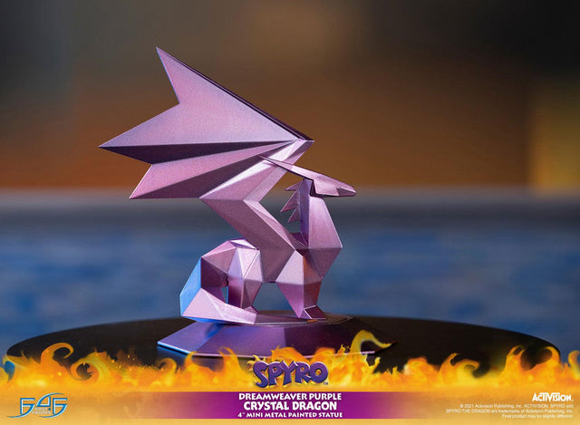 Spyro™ the Dragon - Dreamweaver Purple Crystal Dragon (crystaldragon_dreamweaverpurple-05.jpg)