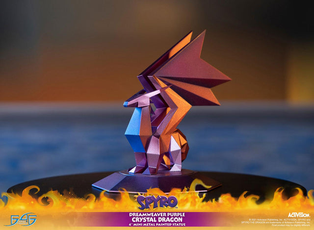 Spyro™ the Dragon - Dreamweaver Purple Crystal Dragon (crystaldragon_dreamweaverpurple-08.jpg)
