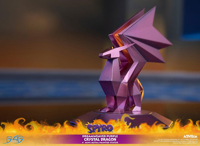 Spyro™ the Dragon - Dreamweaver Purple Crystal Dragon (crystaldragon_dreamweaverpurple-10.jpg)