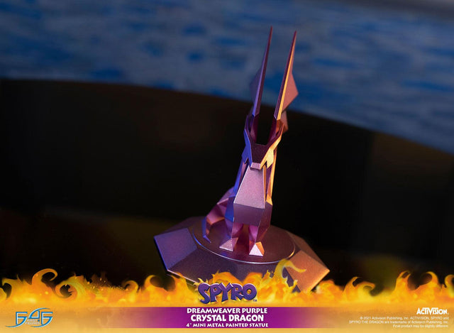 Spyro™ the Dragon - Dreamweaver Purple Crystal Dragon (crystaldragon_dreamweaverpurple-12.jpg)