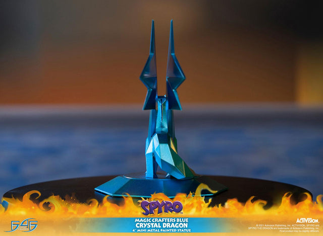 Spyro™ the Dragon - Magic Crafters Blue Crystal Dragon (crystaldragonmcb_03.jpg)