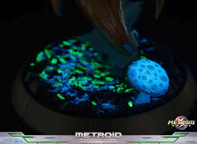 Metroid™ Prime - Metroid PVC Statue (Exclusive Edition) (d9ececc9-bd5b-4a67-87fb-684791231fb6.jpg)