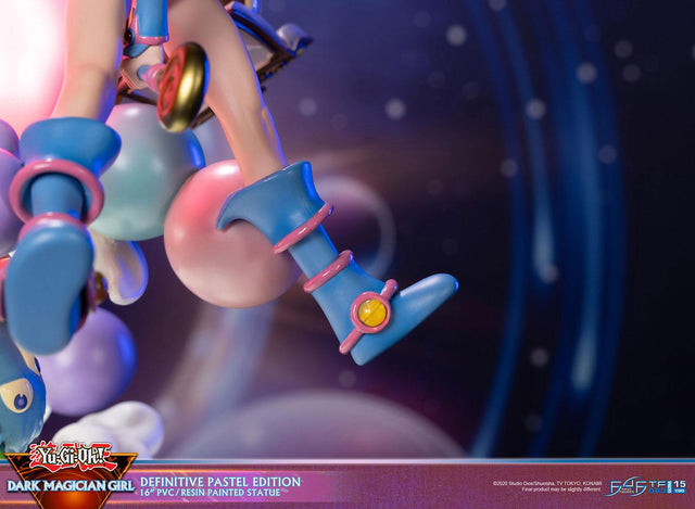 Yu-Gi-Oh! - Dark Magician Girl Definitive (Pastel Edition) (dmg_de_19s.jpg)